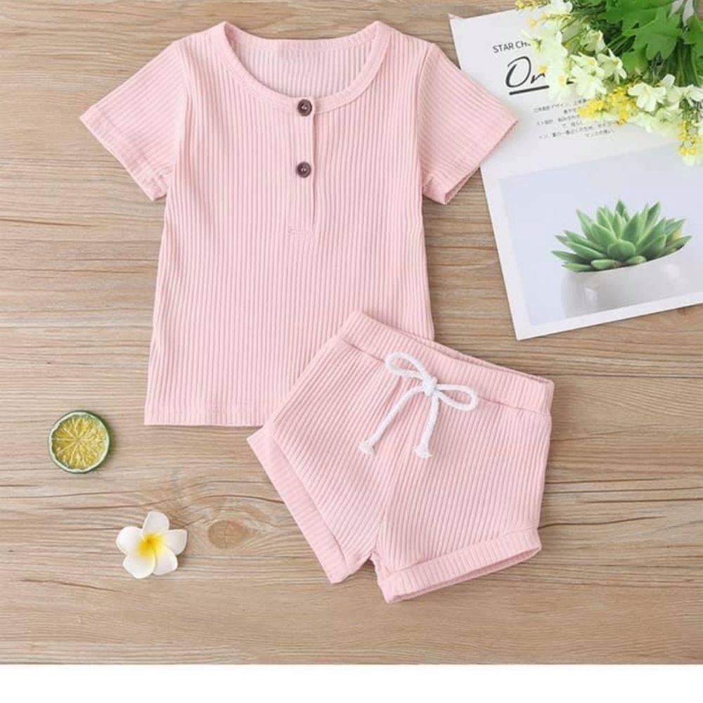 Casual shirt and shorts set